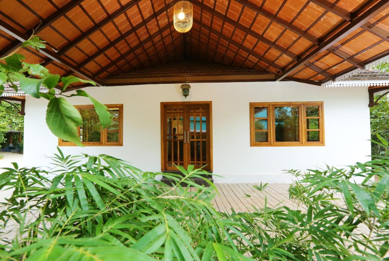 Once Upon The River, Aluva - Near Cochin International Airport Kochi Екстериор снимка